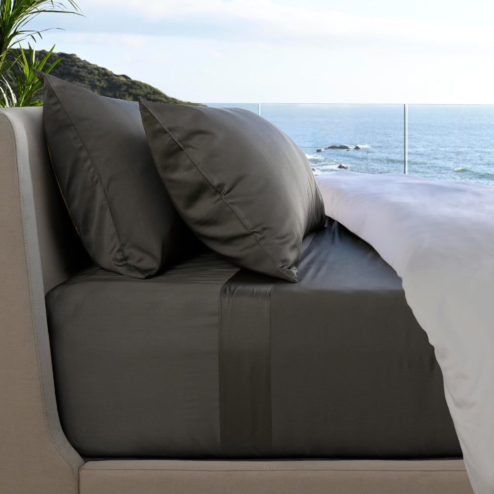 Resort Bamboo Bed Sheets by Cariloha — Onyx