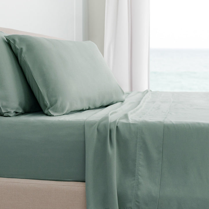 Classic Bamboo Bed Sheet Set by Cariloha — Tahitian Breeze