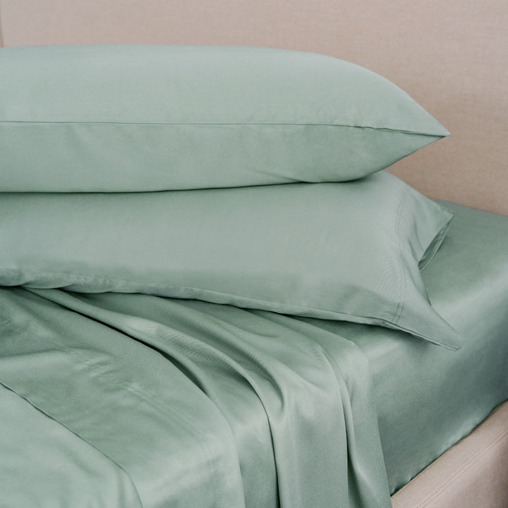 Classic Bamboo Pillowcase Set by Cariloha — Tahitian Breeze