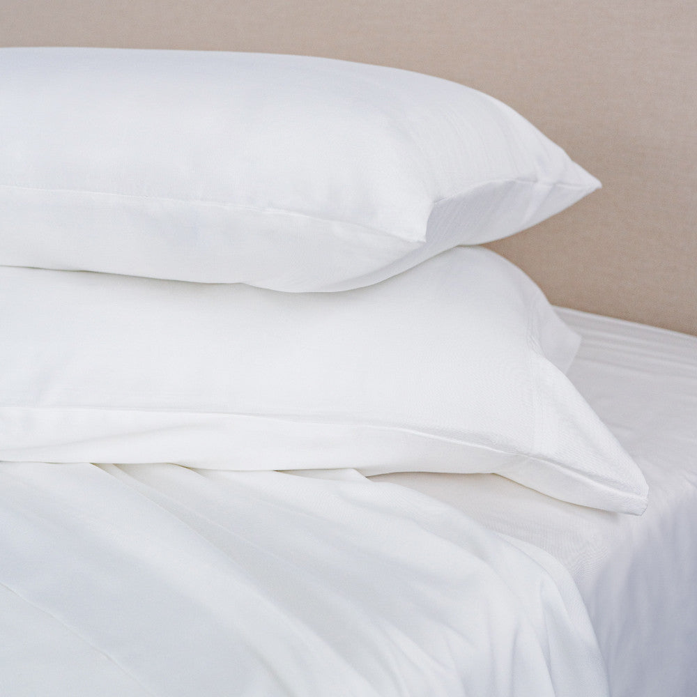 Classic Bamboo Pillowcase Set by Cariloha — White