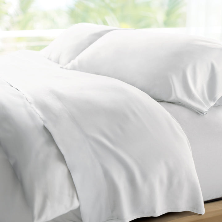 Retreat Bamboo Sheets by Cariloha — White