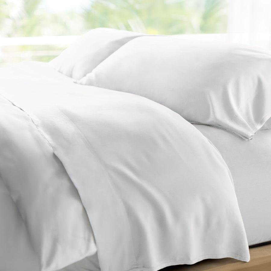 Retreat Bamboo Sheets by Cariloha — White