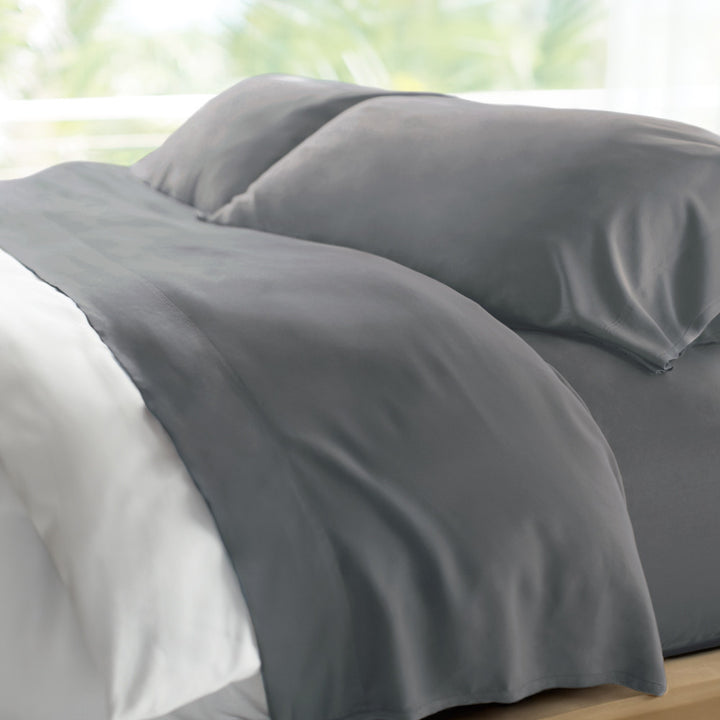 Retreat Bamboo Sheets by Cariloha — Laguna Blue