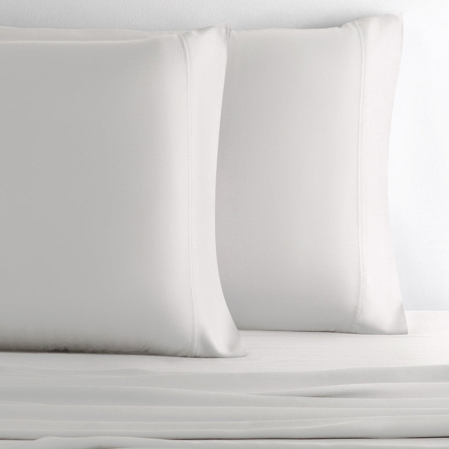 Retreat Bamboo Pillowcase Set by Cariloha — White
