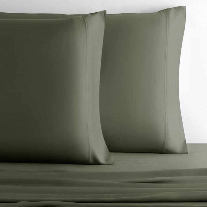 Retreat Bamboo Pillowcase Set by Cariloha — Oasis Green