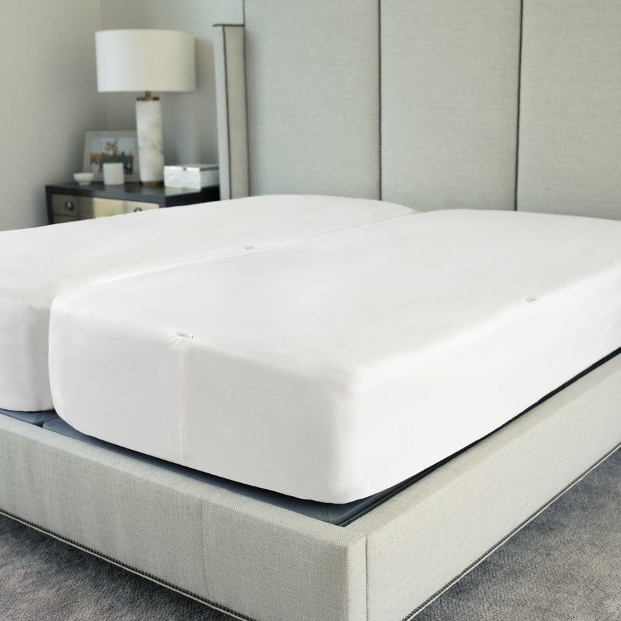 Signature Jersey Mattress Protector by Cariloha